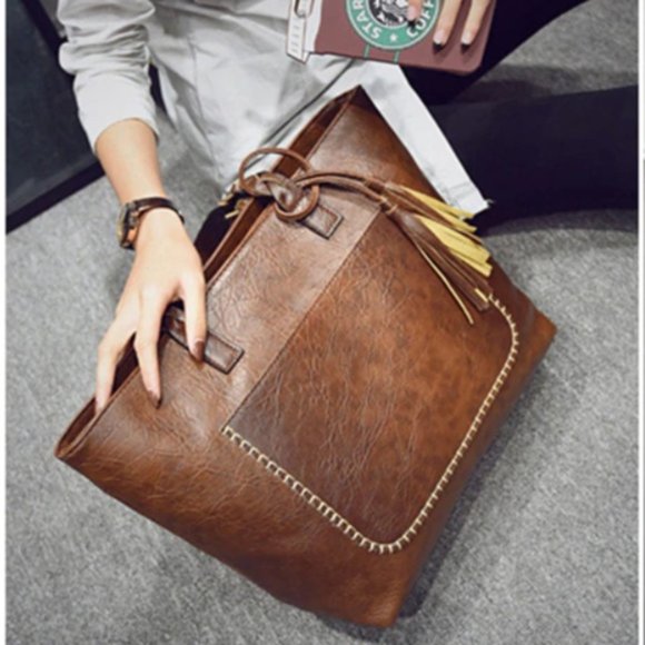 Duke Hudson- Leather Shoulder Bag - Picture 7 of 9